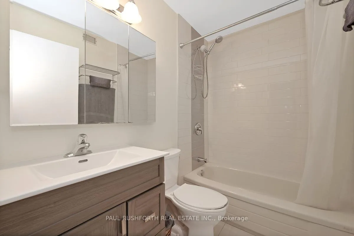 Photo 23 of 90 Acklam Terrace, Ottawa, Kanata - Morgan's Grant/South March — HOMEH