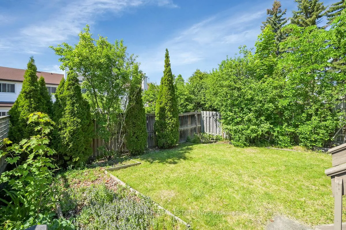 Photo 30 of 90 Acklam Terrace, Ottawa, Kanata - Morgan's Grant/South March — HOMEH
