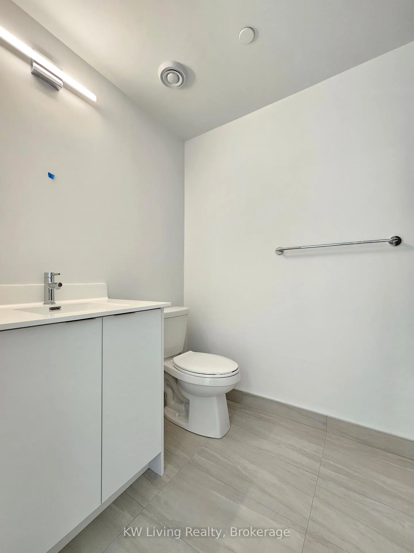 Photo 3 of Unit 710, 181 Sheppard Avenue E, North York, Willowdale East — HOMEH