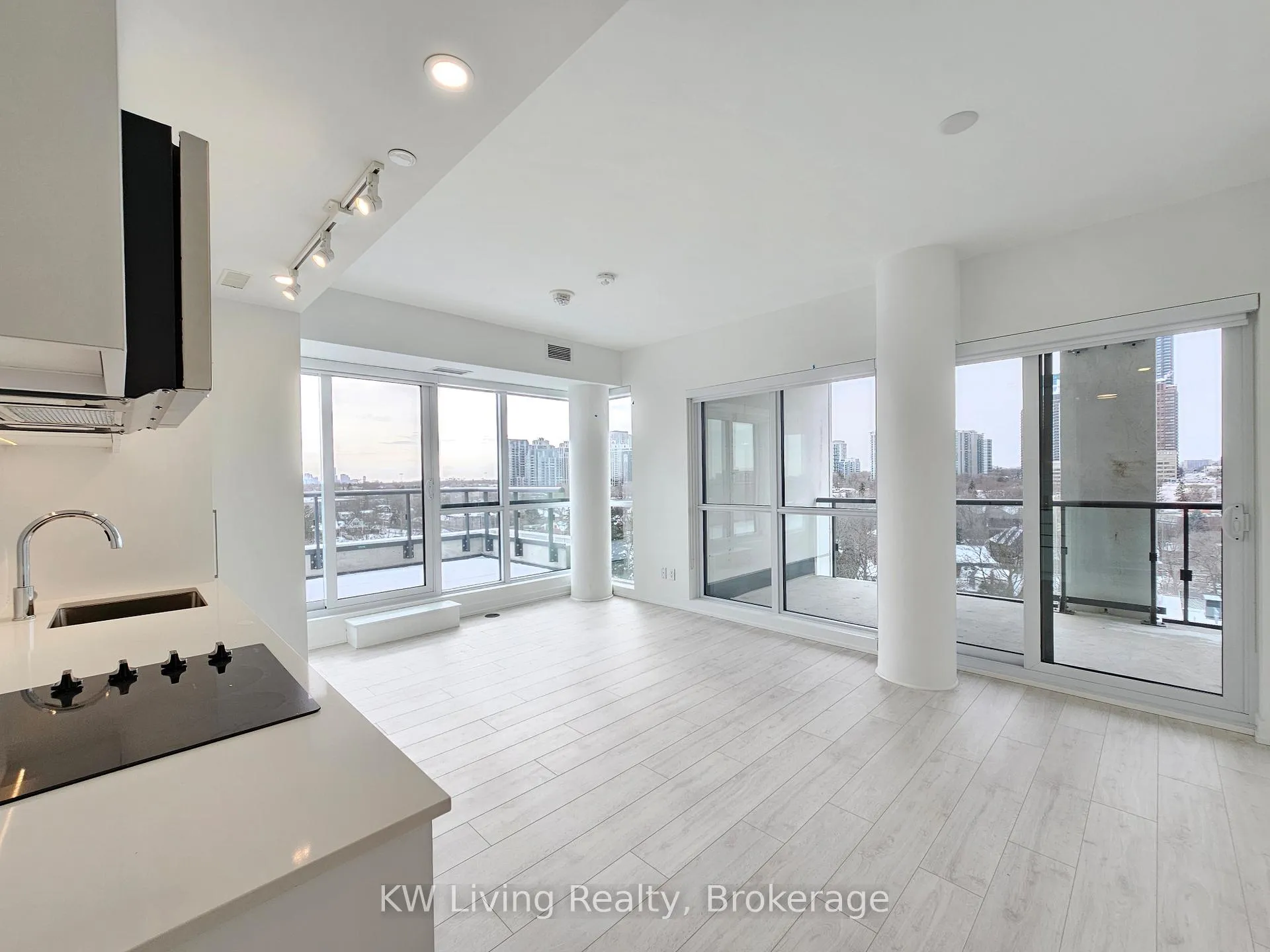 Photo 17 of Unit 710, 181 Sheppard Avenue E, North York, Willowdale East — HOMEH