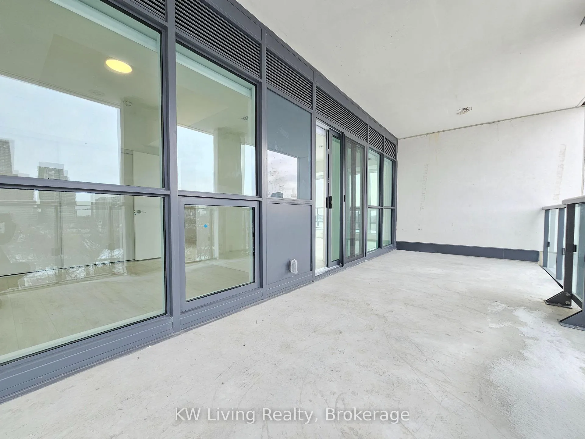 Photo 24 of Unit 710, 181 Sheppard Avenue E, North York, Willowdale East — HOMEH