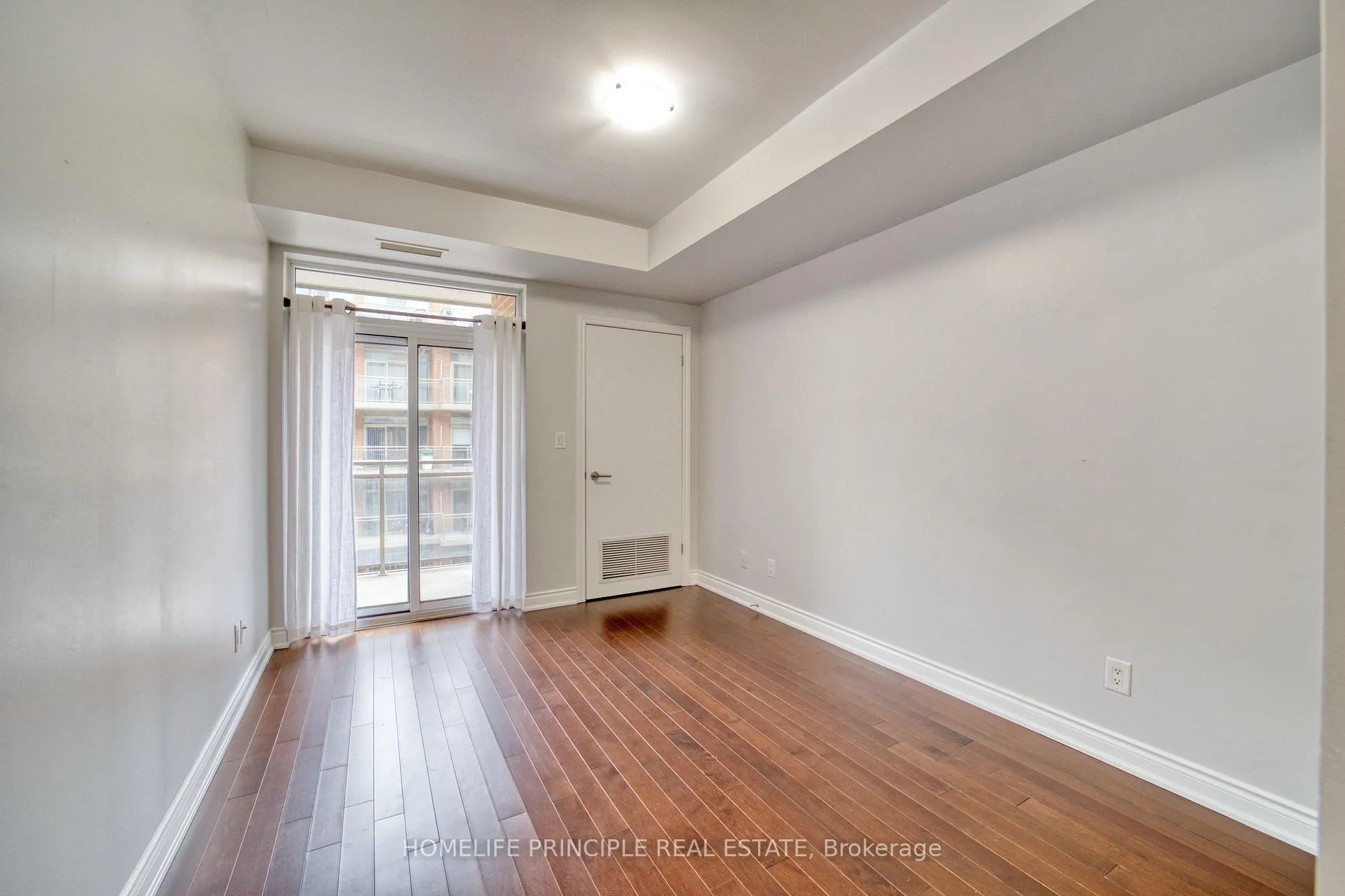 Photo 12 of Unit 406, 281 Woodbridge Avenue E, Vaughan, West Woodbridge — HOMEH