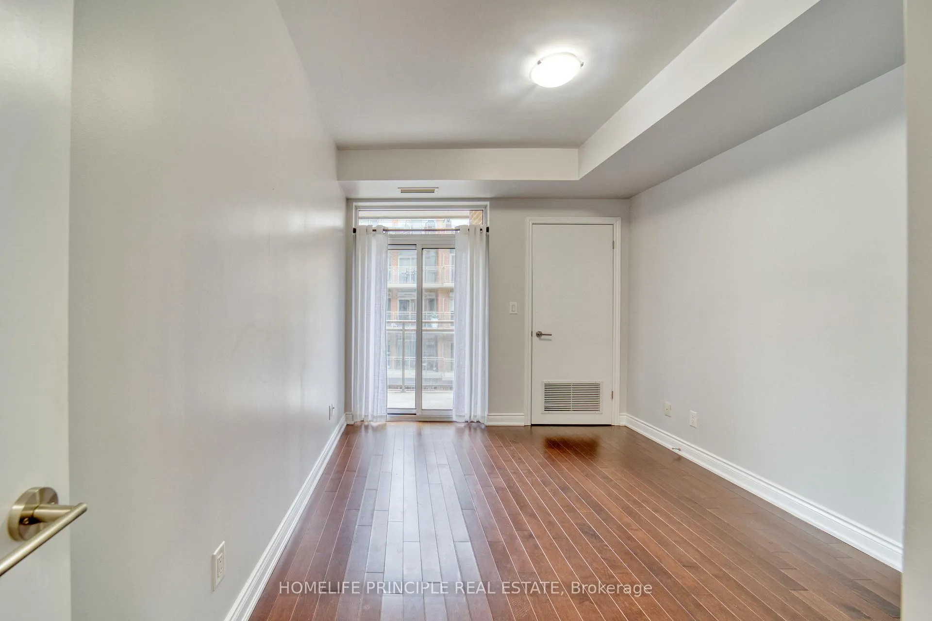 Photo 15 of Unit 406, 281 Woodbridge Avenue E, Vaughan, West Woodbridge — HOMEH