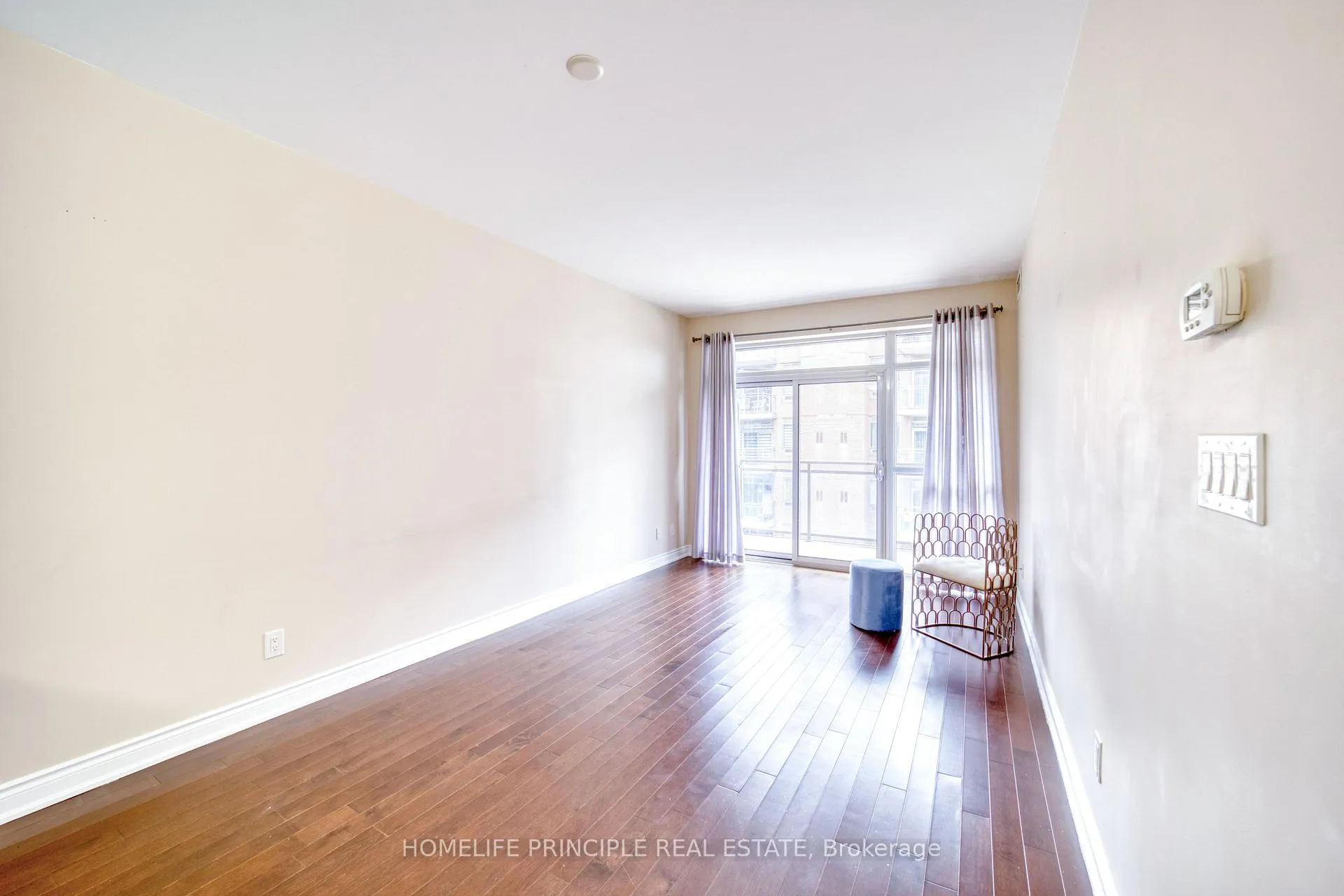 Photo 16 of Unit 406, 281 Woodbridge Avenue E, Vaughan, West Woodbridge — HOMEH