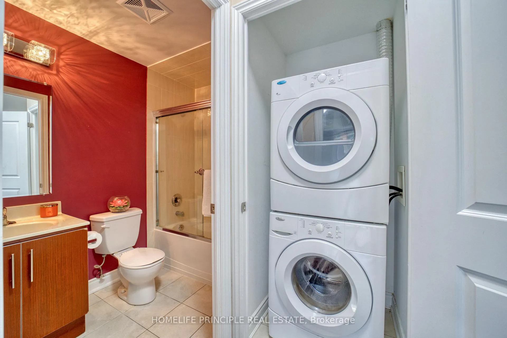 Photo 19 of Unit 406, 281 Woodbridge Avenue E, Vaughan, West Woodbridge — HOMEH