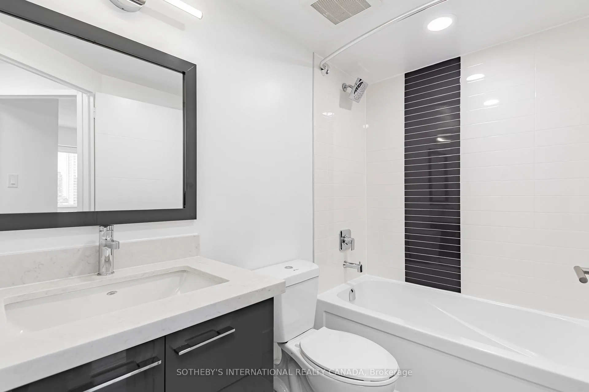 Photo 11 of Unit 905, 191 Sherbourne Street, Toronto, Moss Park — HOMEH