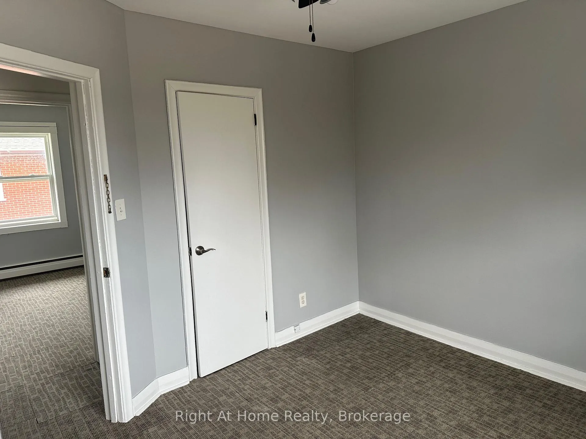 Photo 17 of Unit Apt. 4, 119 Rossland Road E, Oshawa, O'Neill — HOMEH