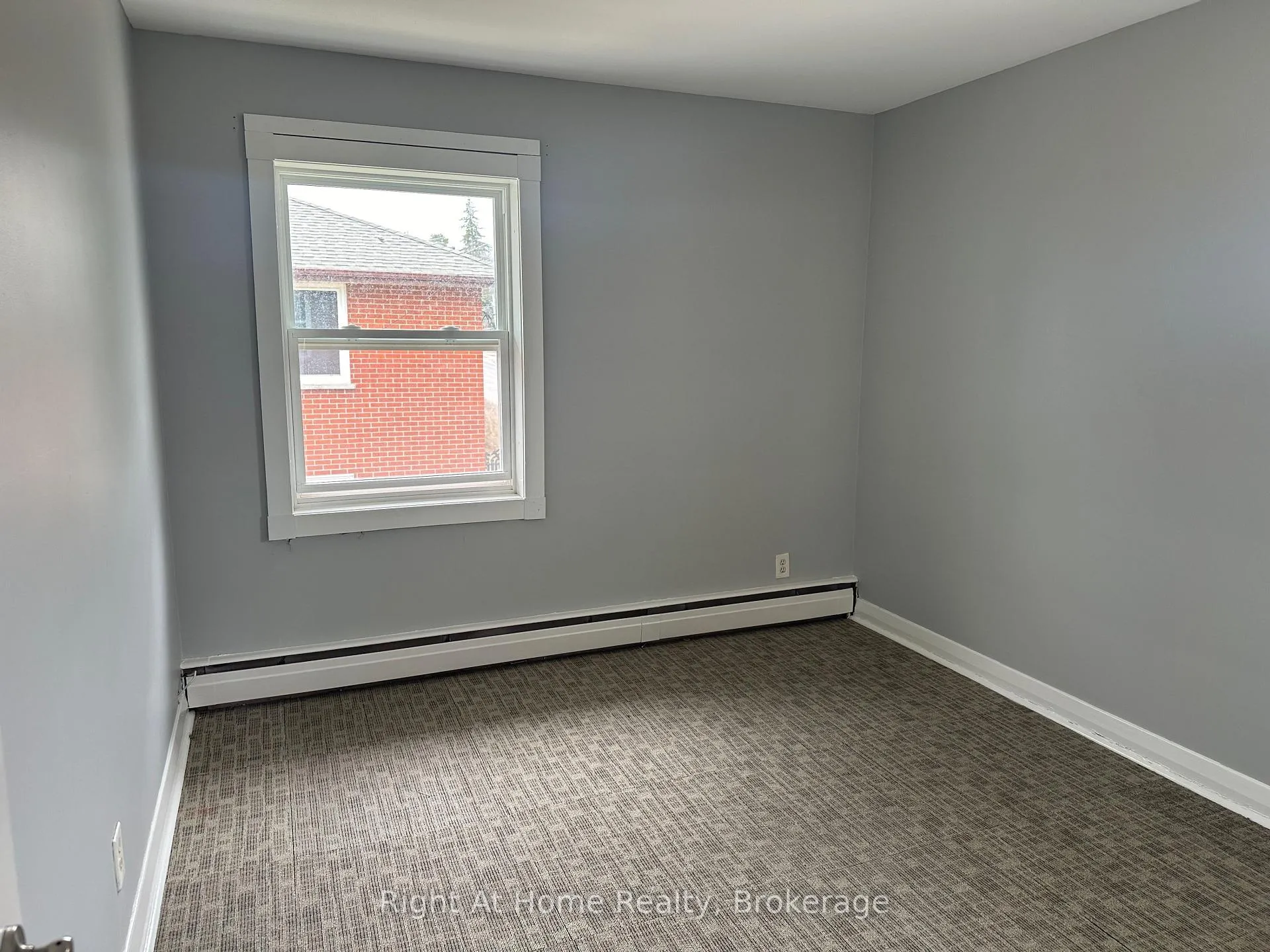 Photo 18 of Unit Apt. 4, 119 Rossland Road E, Oshawa, O'Neill — HOMEH