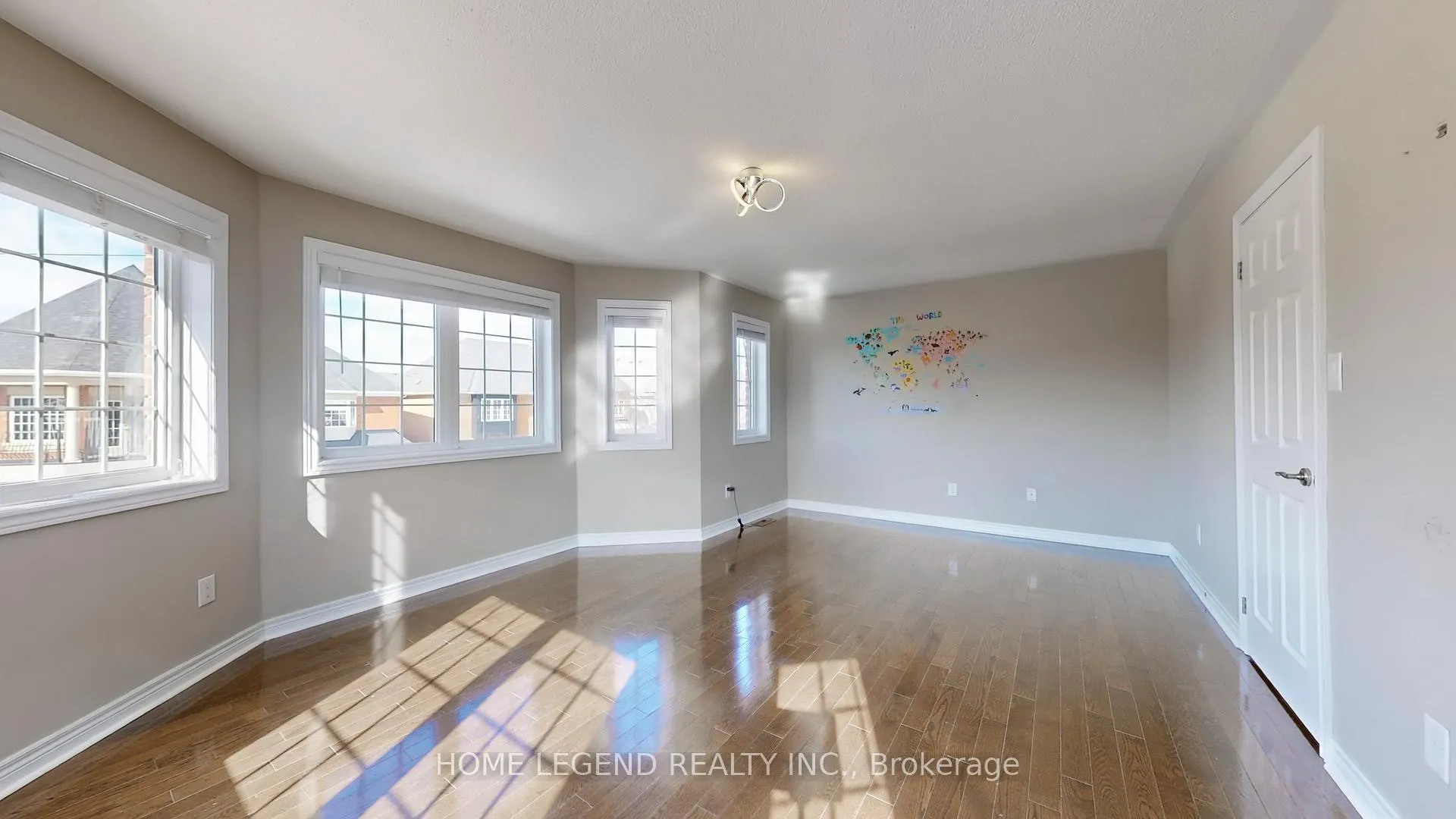 Photo 28 of 1 Siena Drive, Vaughan, Vellore Village — HOMEH