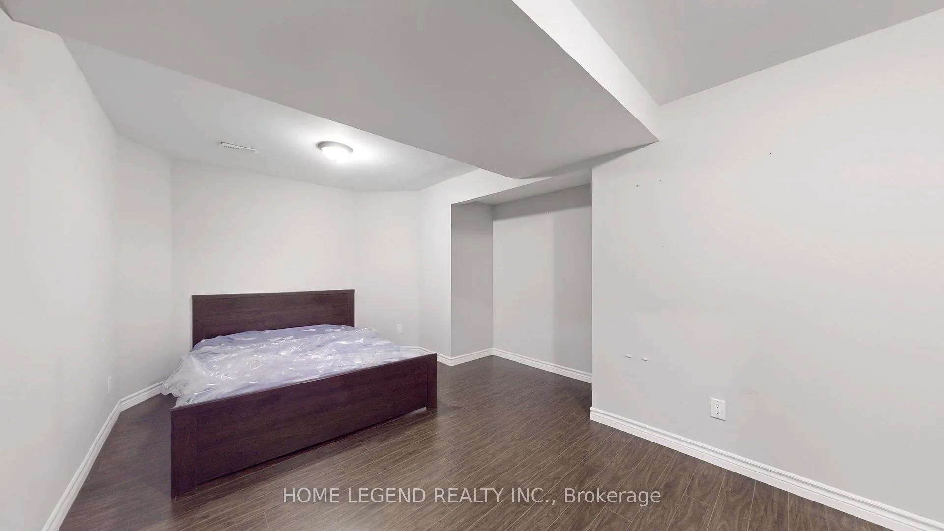 Photo 48 of 1 Siena Drive, Vaughan, Vellore Village — HOMEH