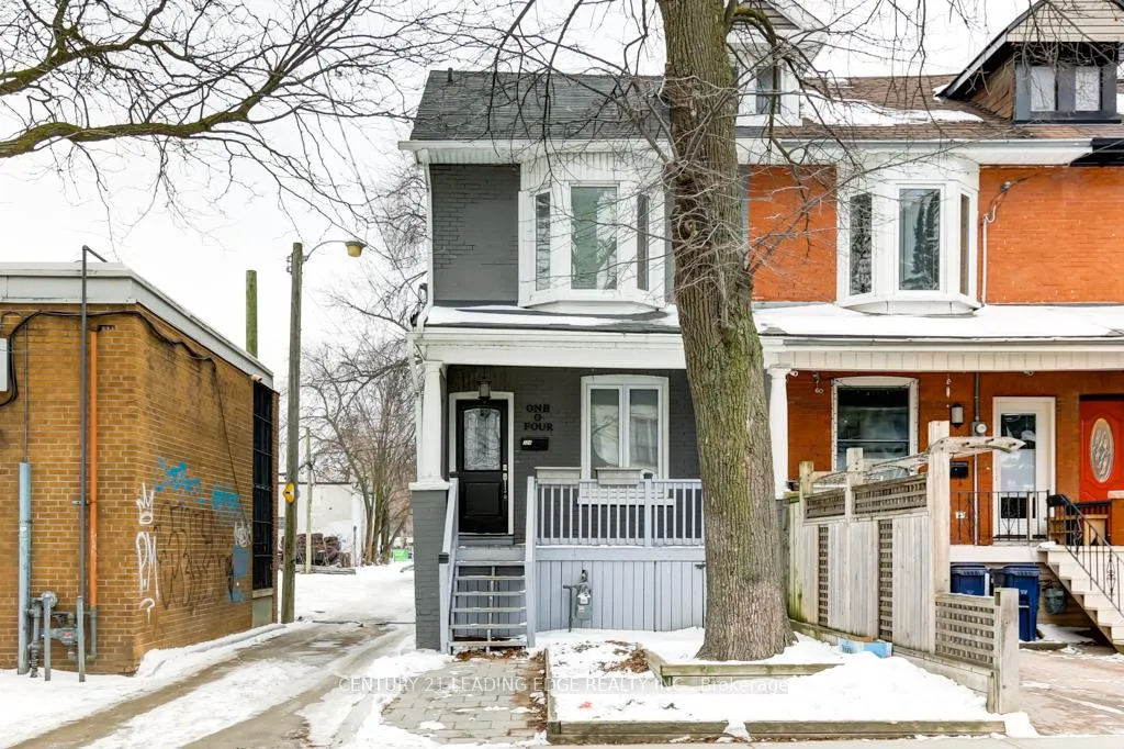 Front of Unit Lower, 104 Leslie Street