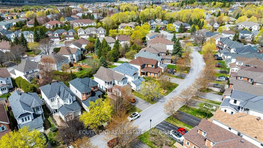 Photo 47 of 16 Grengold Way, Ottawa, Kanata - Kanata Lakes/Heritage Hills — HOMEH
