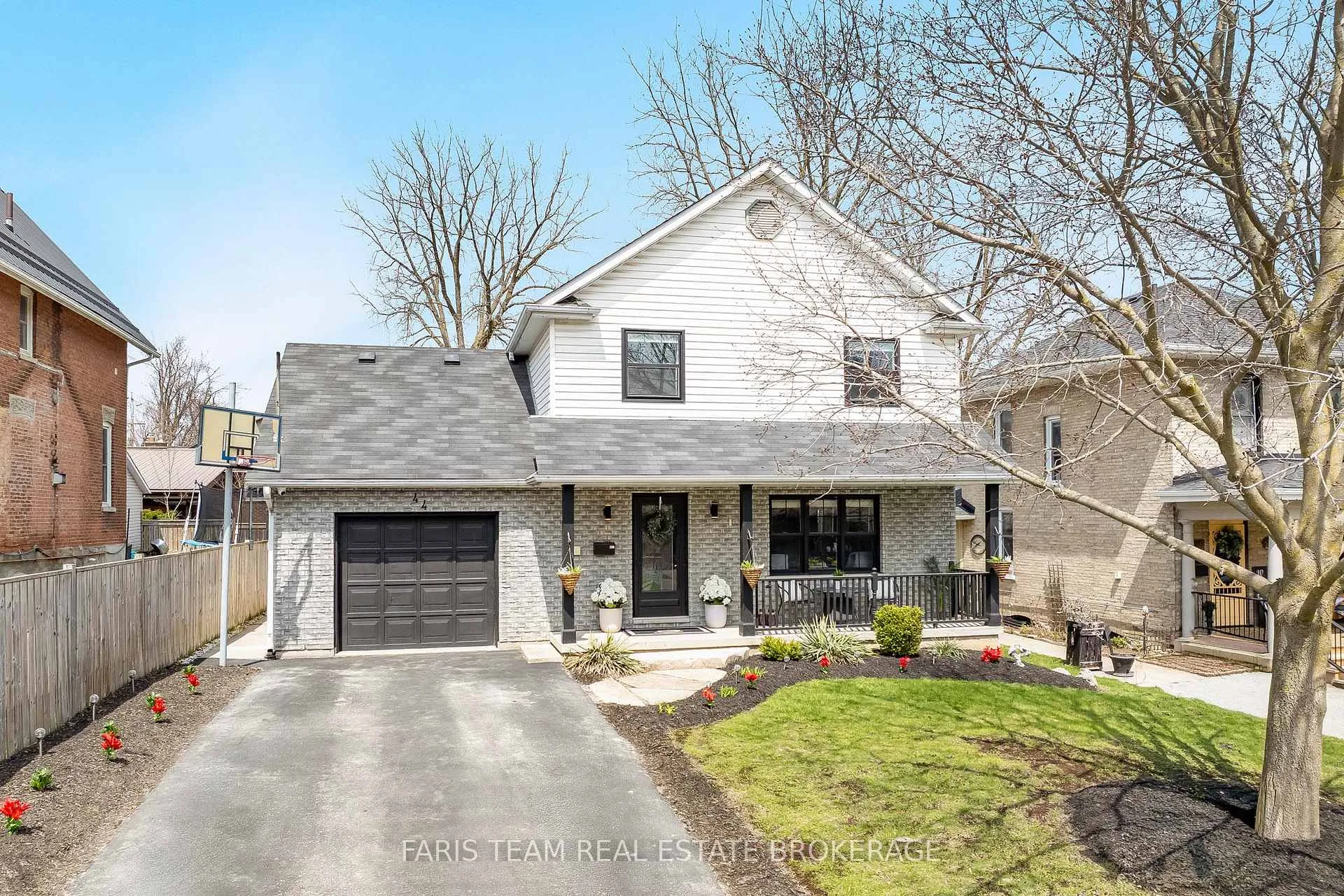 Photo 1 of 44 Regent Street, Kawartha Lakes, Lindsay — HOMEH