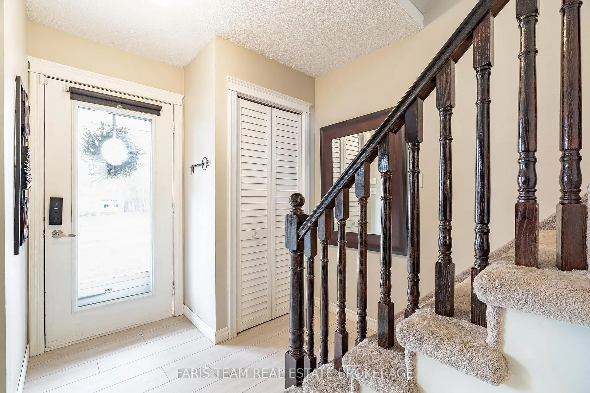 Photo 5 of 44 Regent Street, Kawartha Lakes, Lindsay — HOMEH