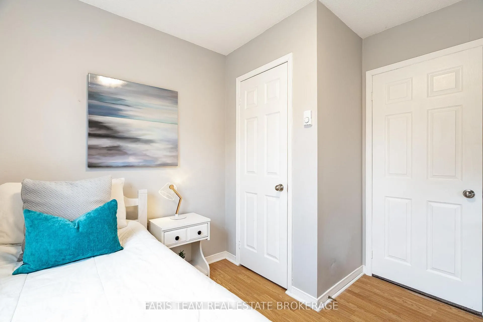 Photo 27 of 44 Regent Street, Kawartha Lakes, Lindsay — HOMEH