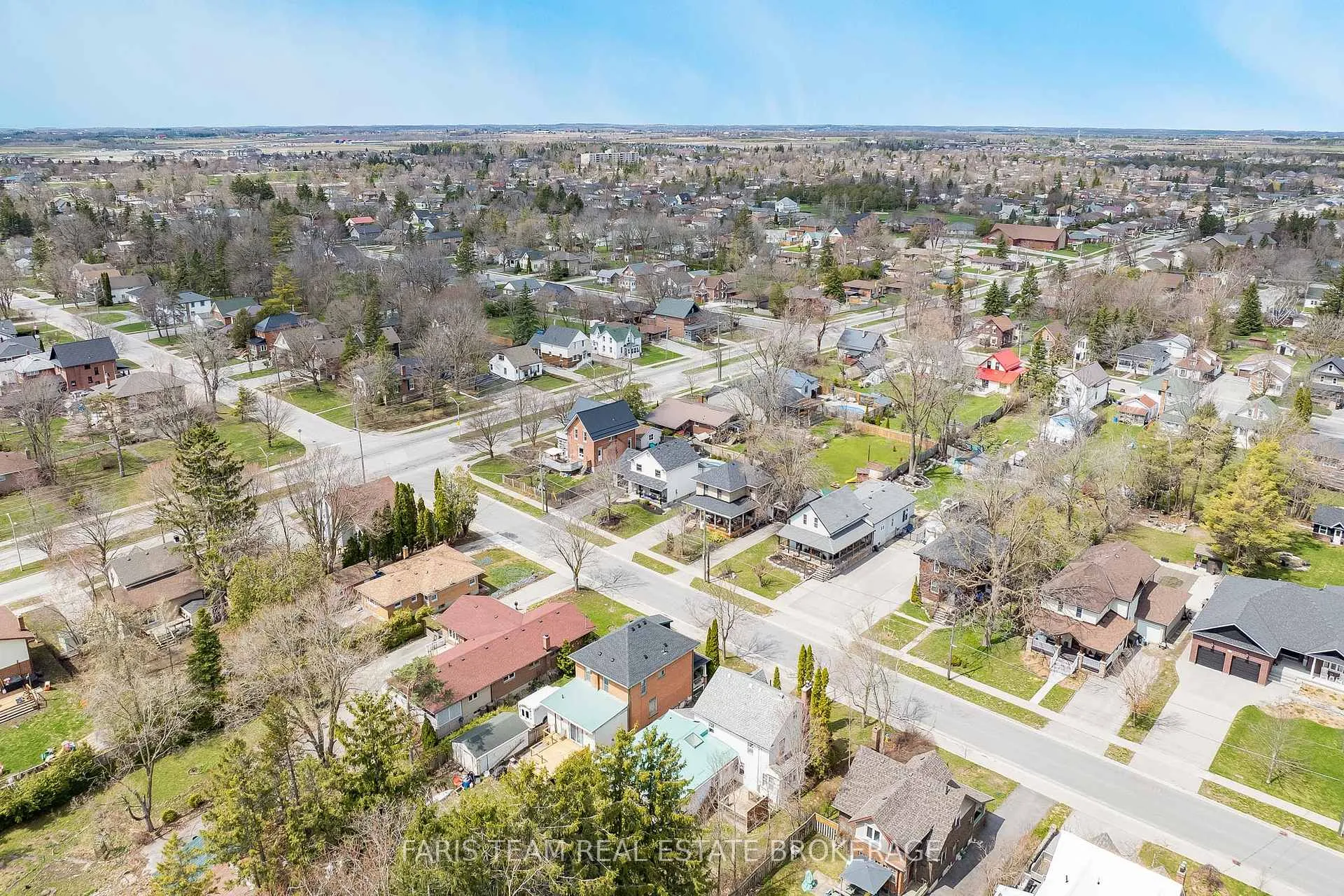 Photo 45 of 44 Regent Street, Kawartha Lakes, Lindsay — HOMEH