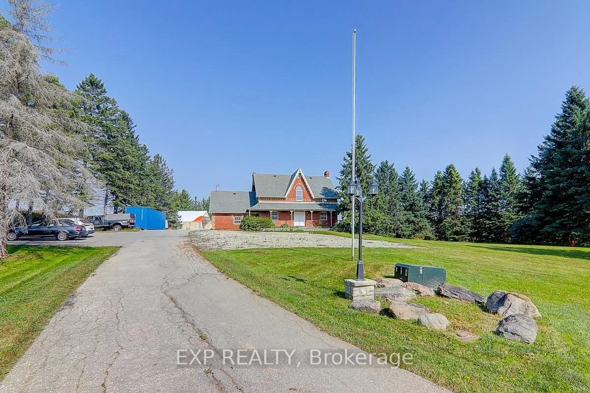 Photo 11 of 2768 Davis Drive, East Gwillimbury, Rural East Gwillimbury — HOMEH
