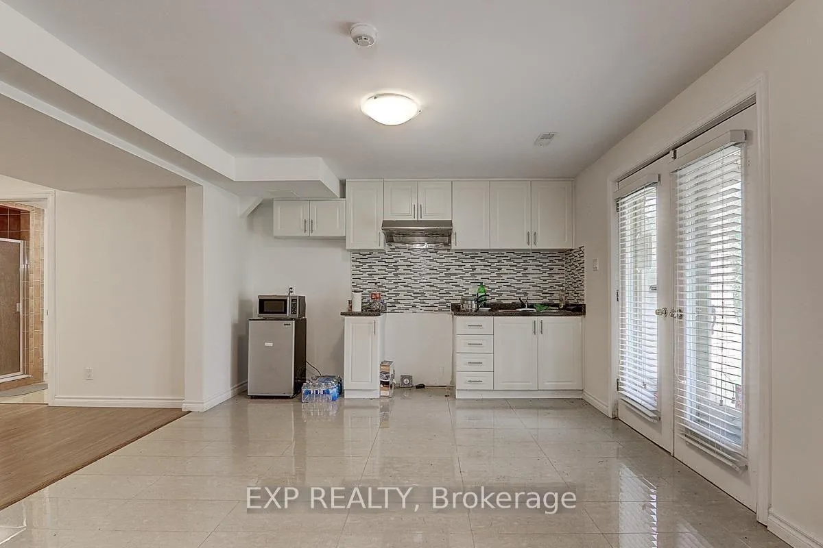 Photo 14 of 2768 Davis Drive, East Gwillimbury, Rural East Gwillimbury — HOMEH