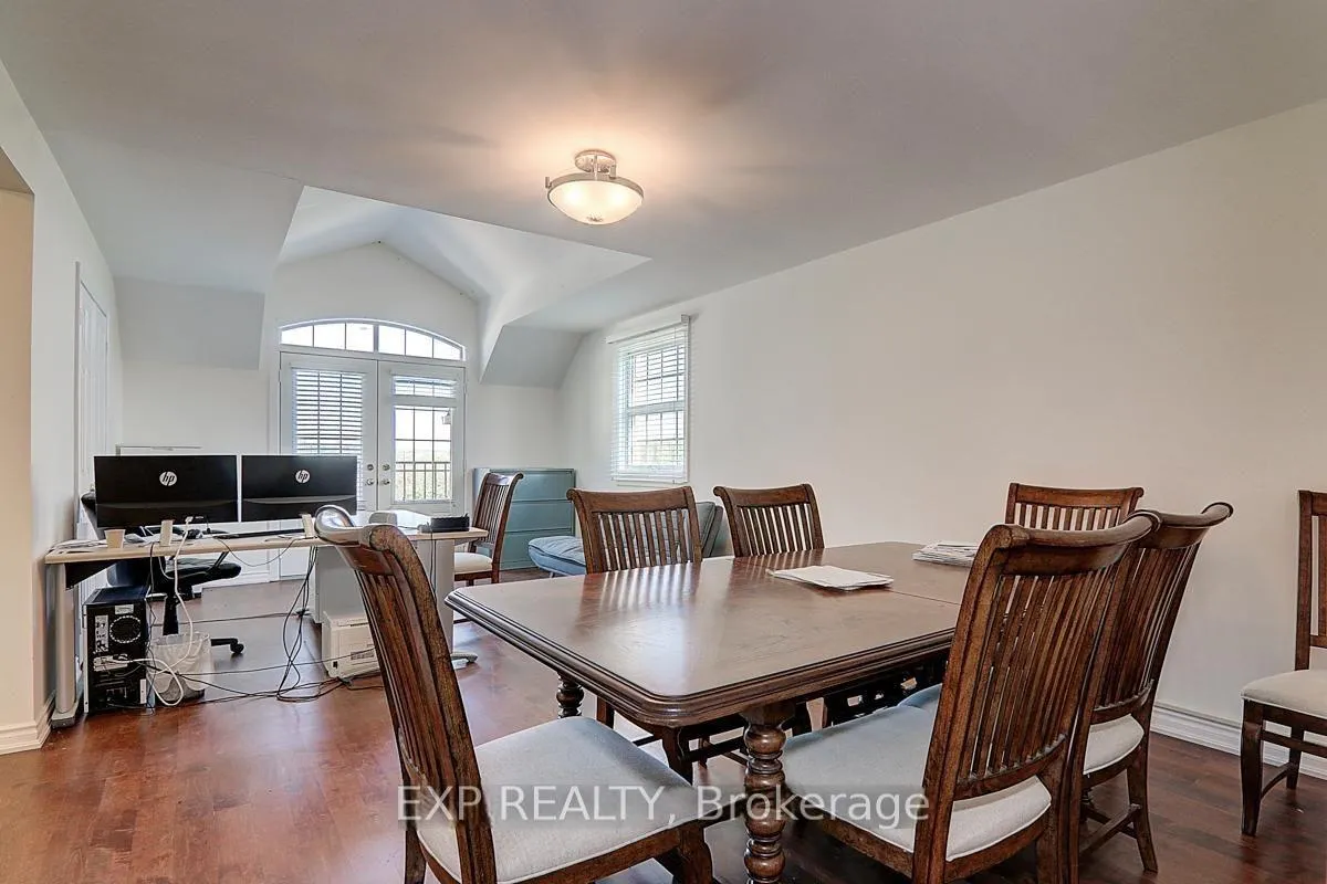 Photo 23 of 2768 Davis Drive, East Gwillimbury, Rural East Gwillimbury — HOMEH