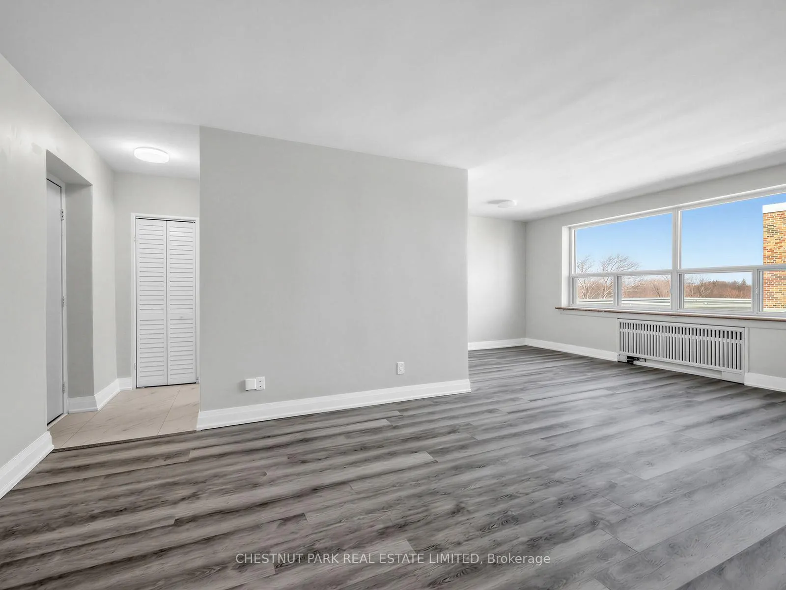 Photo 4 of Unit 404, 2 Ridelle Avenue, Toronto, Forest Hill North — HOMEH