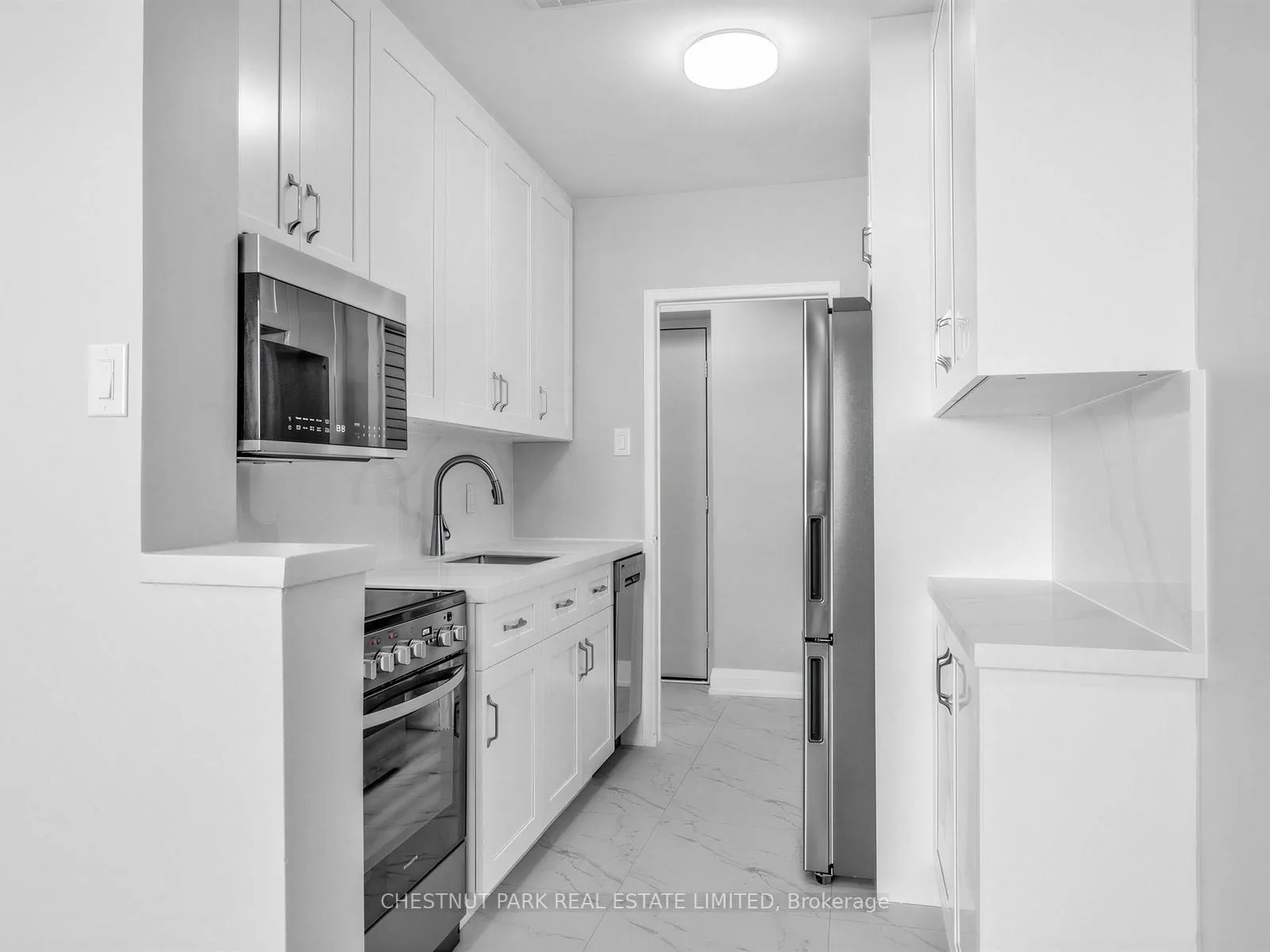 Photo 14 of Unit 404, 2 Ridelle Avenue, Toronto, Forest Hill North — HOMEH