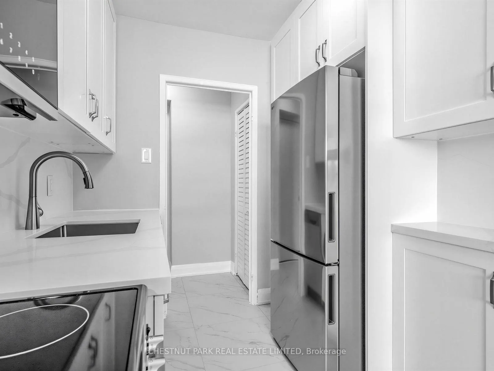 Photo 24 of Unit 404, 2 Ridelle Avenue, Toronto, Forest Hill North — HOMEH