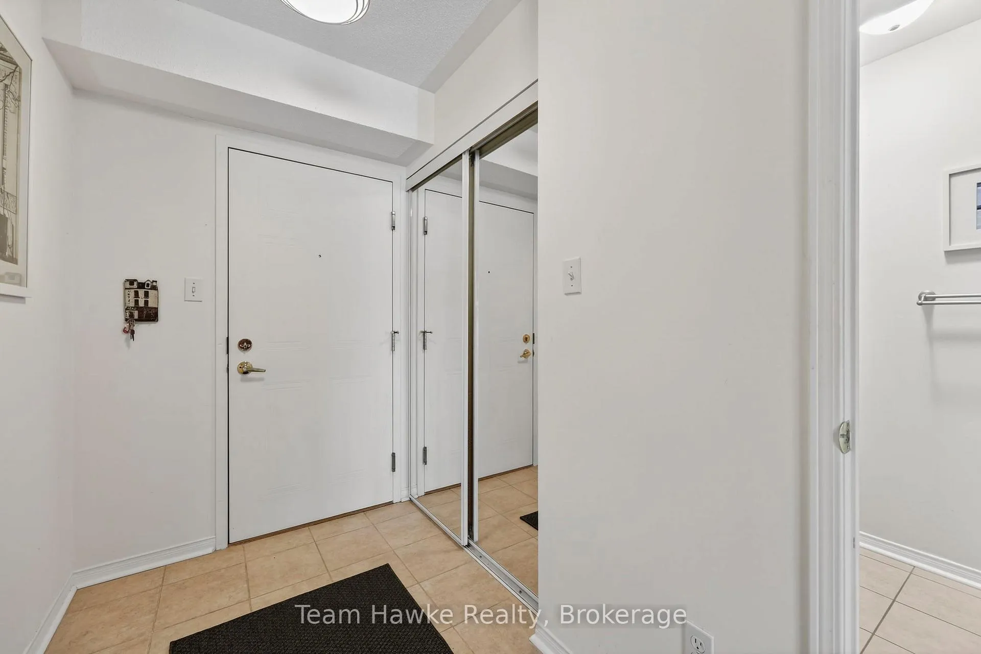 Photo 8 of Unit PH4, 4 Beck Boulevard, Penetanguishene — HOMEH