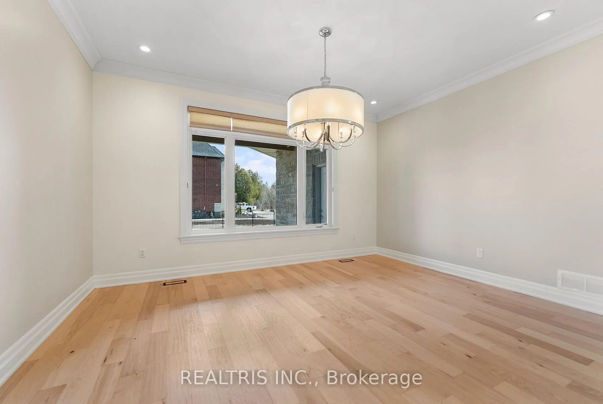 Photo 8 of 5813 Red Castle Ridge, Ottawa, Manotick East to Manotick Station — HOMEH