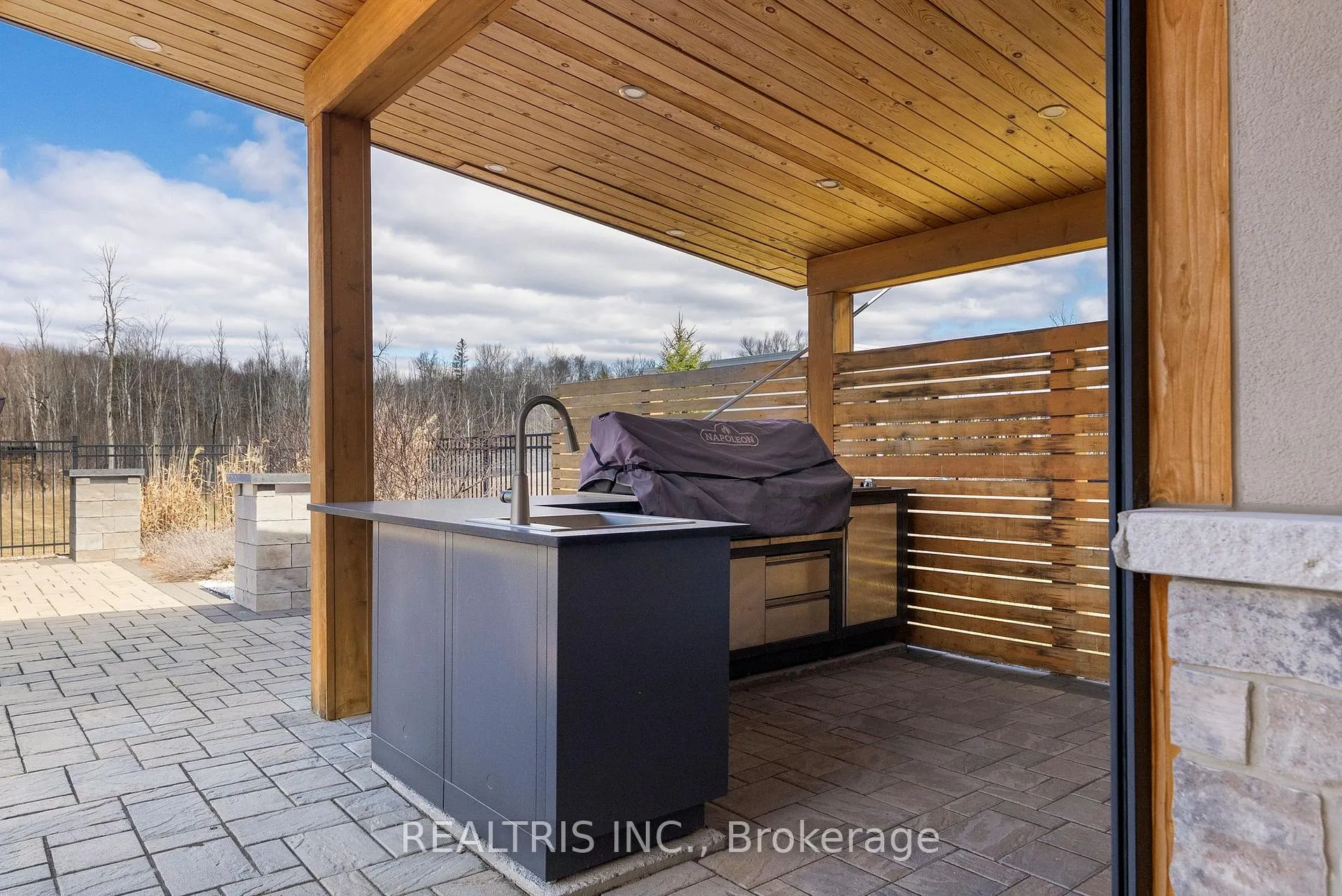 Photo 24 of 5813 Red Castle Ridge, Ottawa, Manotick East to Manotick Station — HOMEH