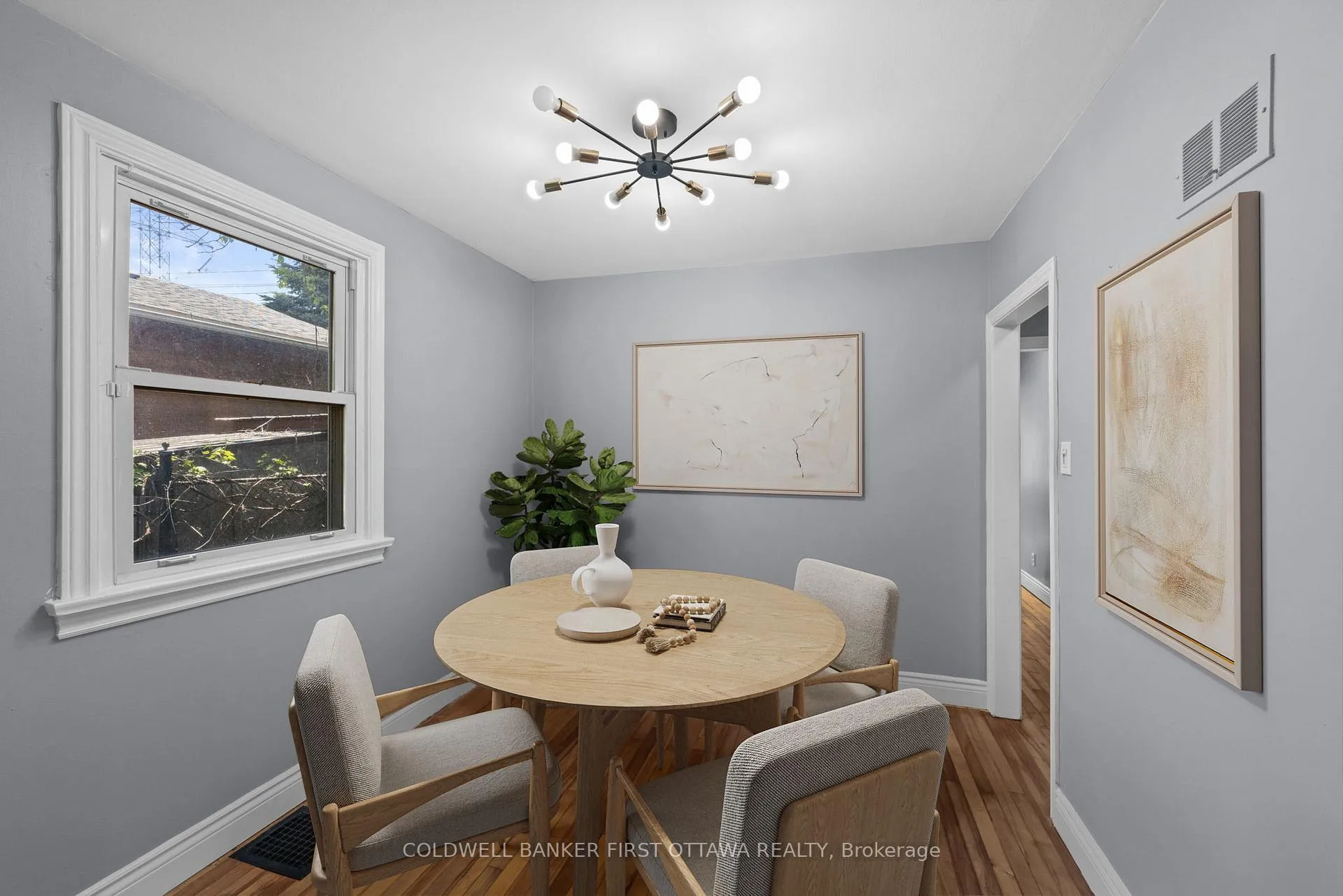 Photo 12 of 1246 Kitchener Avenue, Ottawa, Ellwood — HOMEH