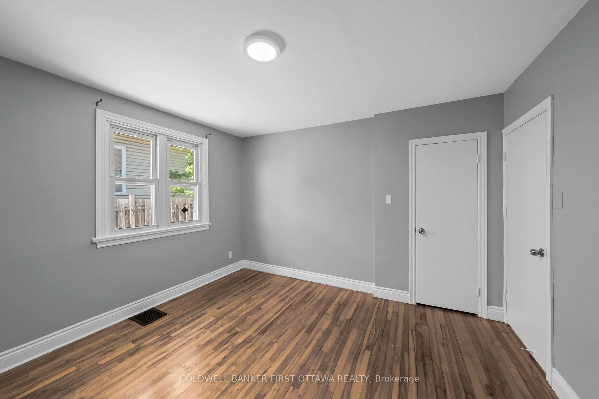 Photo 23 of 1246 Kitchener Avenue, Ottawa, Ellwood — HOMEH