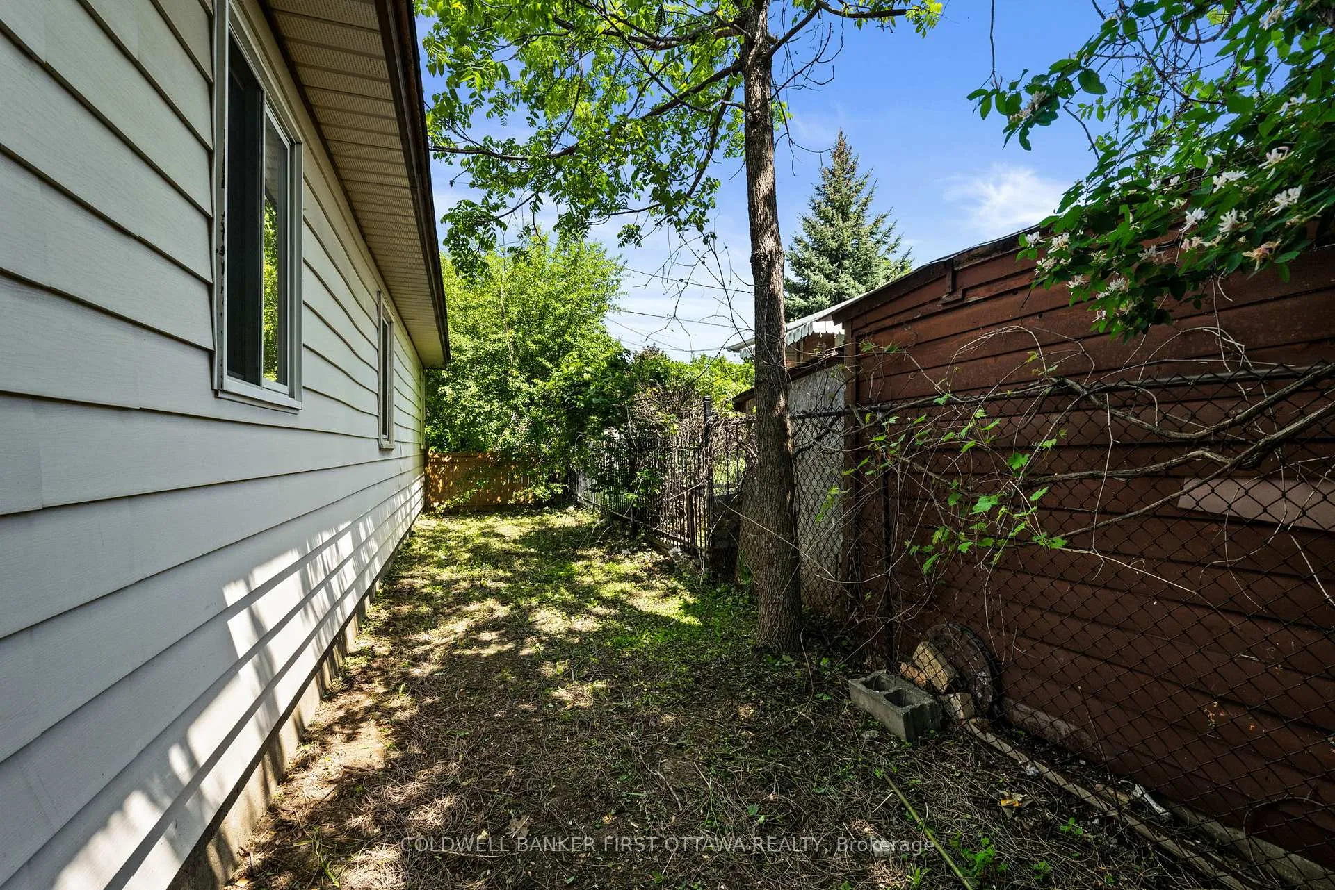 Photo 40 of 1246 Kitchener Avenue, Ottawa, Ellwood — HOMEH