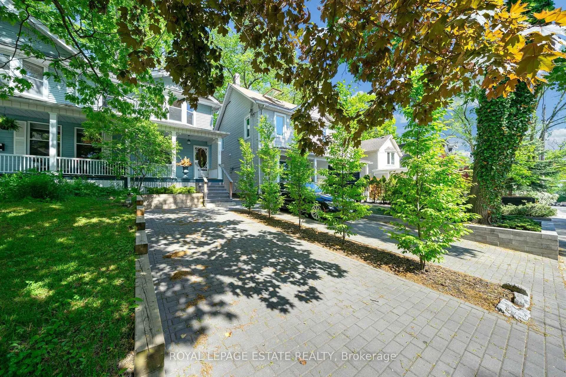 Photo 3 of 101 Silver Birch Avenue, Toronto, The Beaches — HOMEH