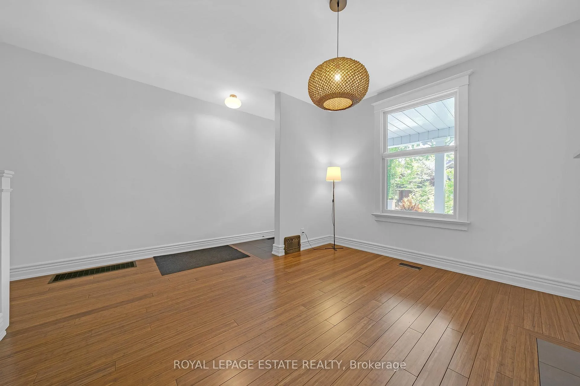 Photo 8 of 101 Silver Birch Avenue, Toronto, The Beaches — HOMEH