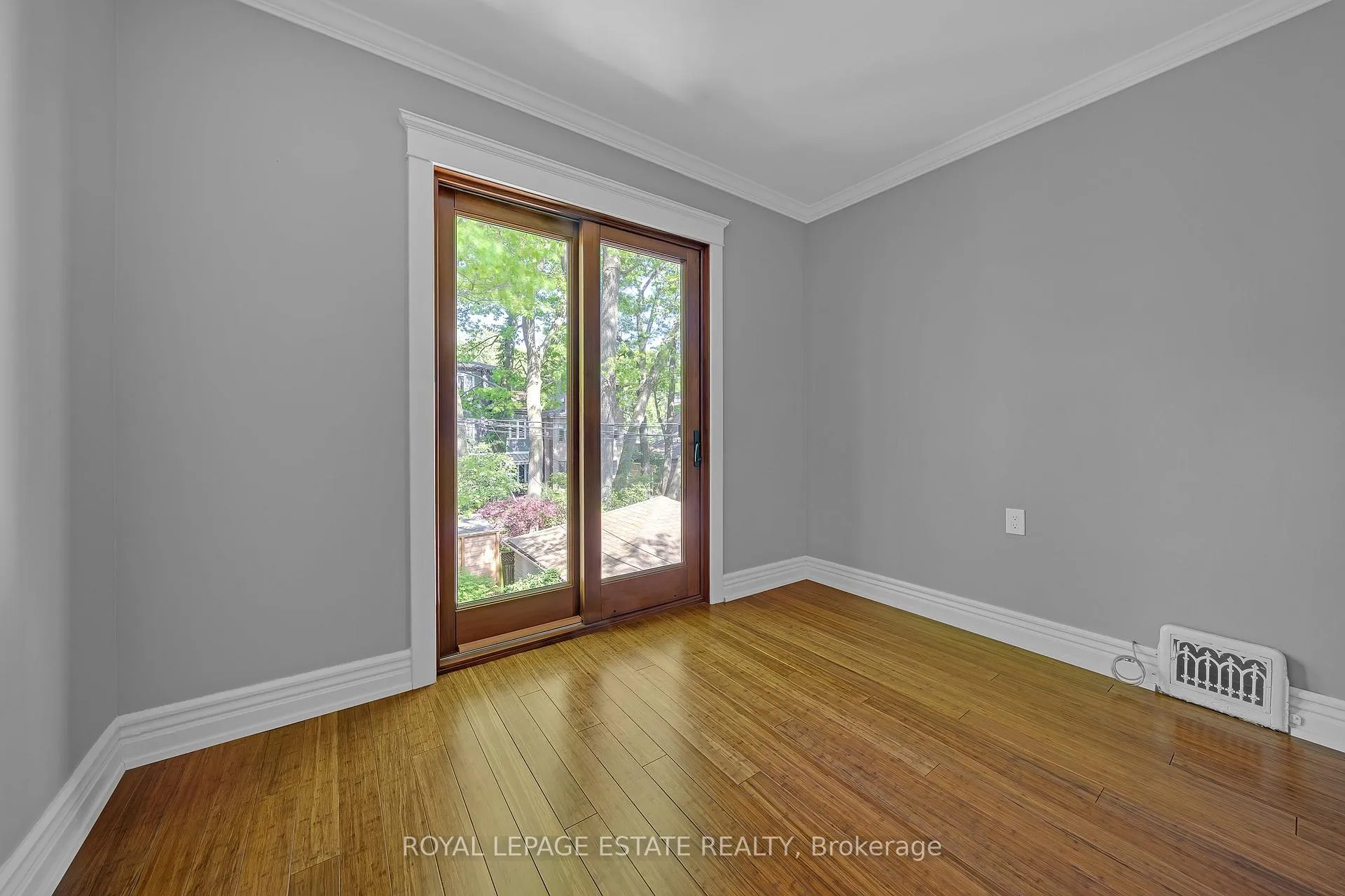 Photo 32 of 101 Silver Birch Avenue, Toronto, The Beaches — HOMEH