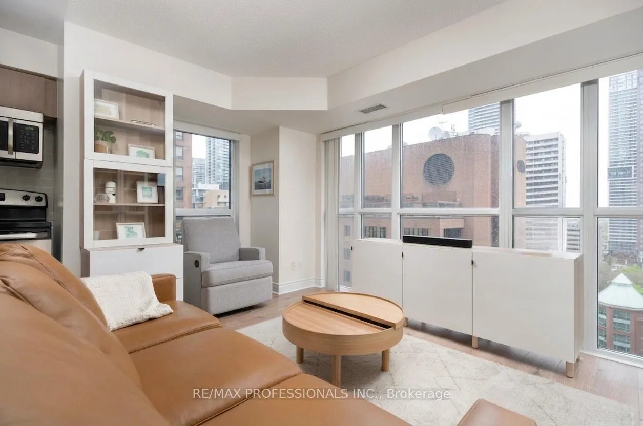 Photo 6 of Unit 1501, 28 Ted Rogers Way, Toronto, Church-Yonge Corridor — HOMEH