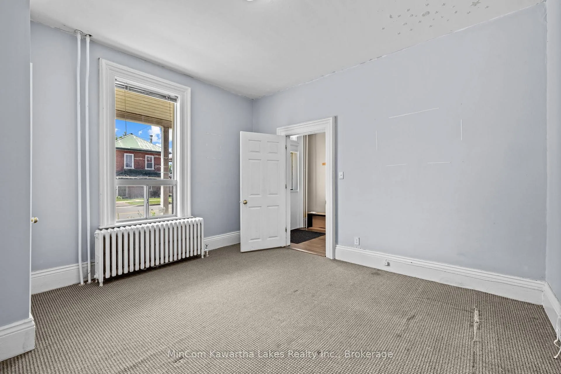 Photo 3 of 270 Sherbrooke Street, Peterborough, Town Ward 3 — HOMEH