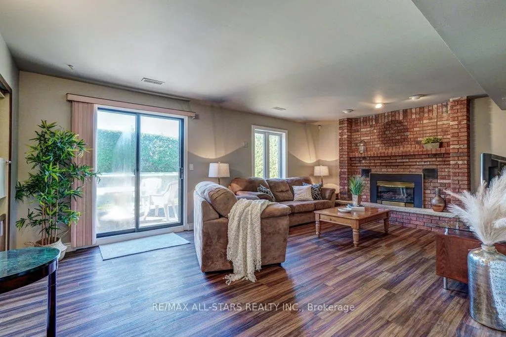 Photo 15 of 75 Hawley Crescent, Whitby, Blue Grass Meadows — HOMEH