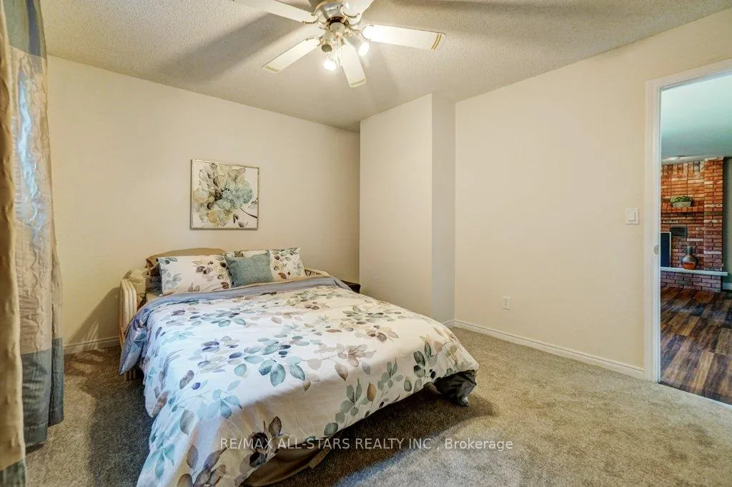 Photo 23 of 75 Hawley Crescent, Whitby, Blue Grass Meadows — HOMEH
