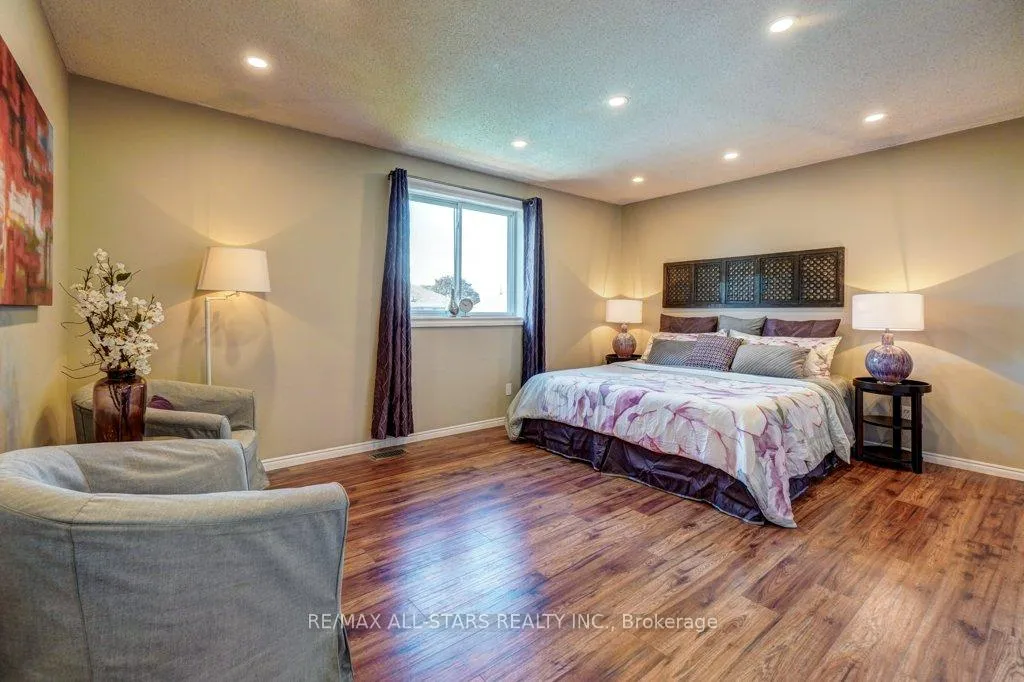 Photo 25 of 75 Hawley Crescent, Whitby, Blue Grass Meadows — HOMEH