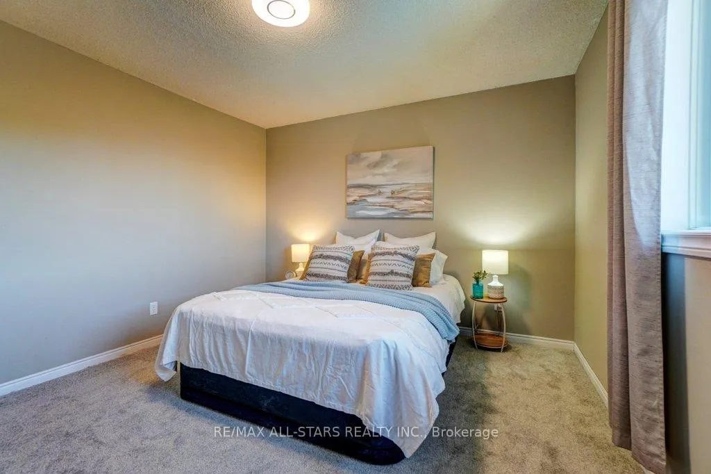 Photo 30 of 75 Hawley Crescent, Whitby, Blue Grass Meadows — HOMEH