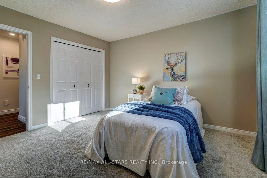 Photo 35 of 75 Hawley Crescent, Whitby, Blue Grass Meadows — HOMEH