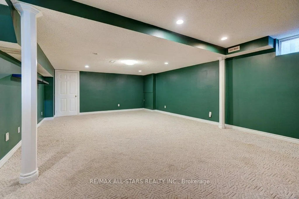 Photo 38 of 75 Hawley Crescent, Whitby, Blue Grass Meadows — HOMEH