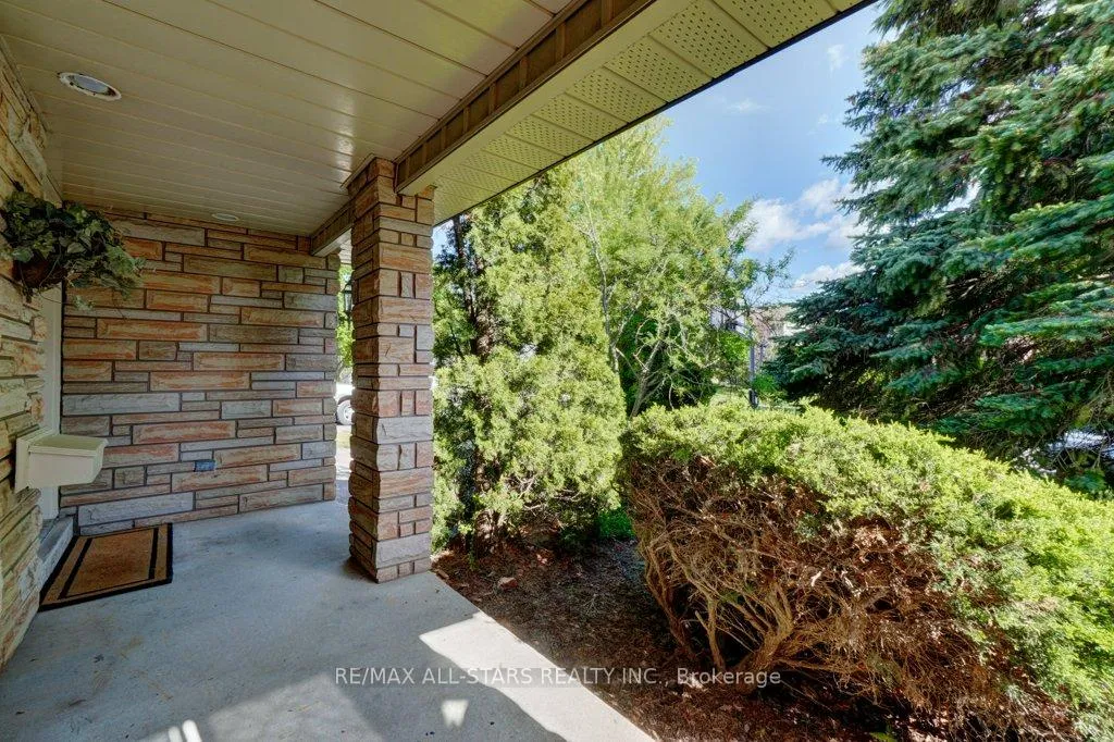 Photo 42 of 75 Hawley Crescent, Whitby, Blue Grass Meadows — HOMEH