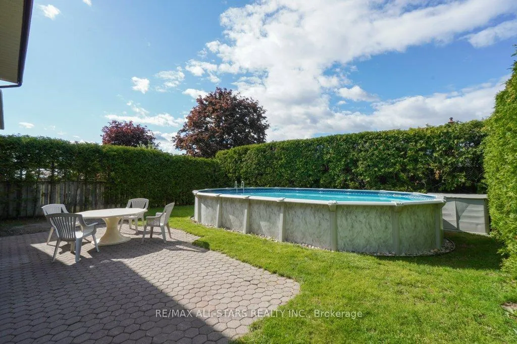 Photo 45 of 75 Hawley Crescent, Whitby, Blue Grass Meadows — HOMEH