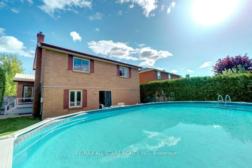 Photo 47 of 75 Hawley Crescent, Whitby, Blue Grass Meadows — HOMEH