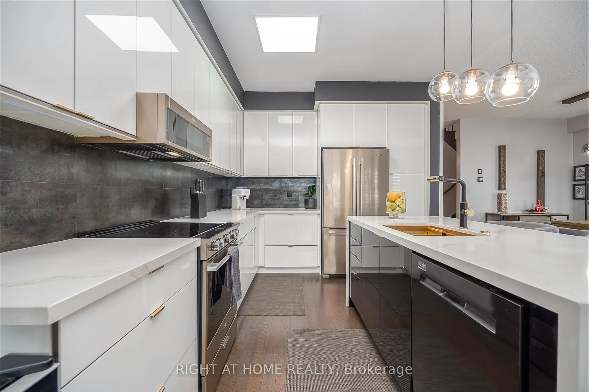 Photo 13 of 1192 Raspberry Terrace, Milton, Ford — HOMEH