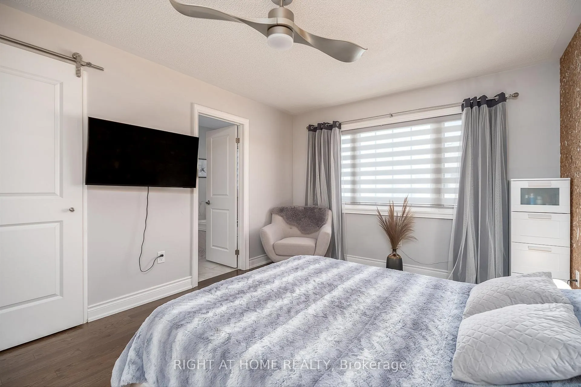 Photo 20 of 1192 Raspberry Terrace, Milton, Ford — HOMEH