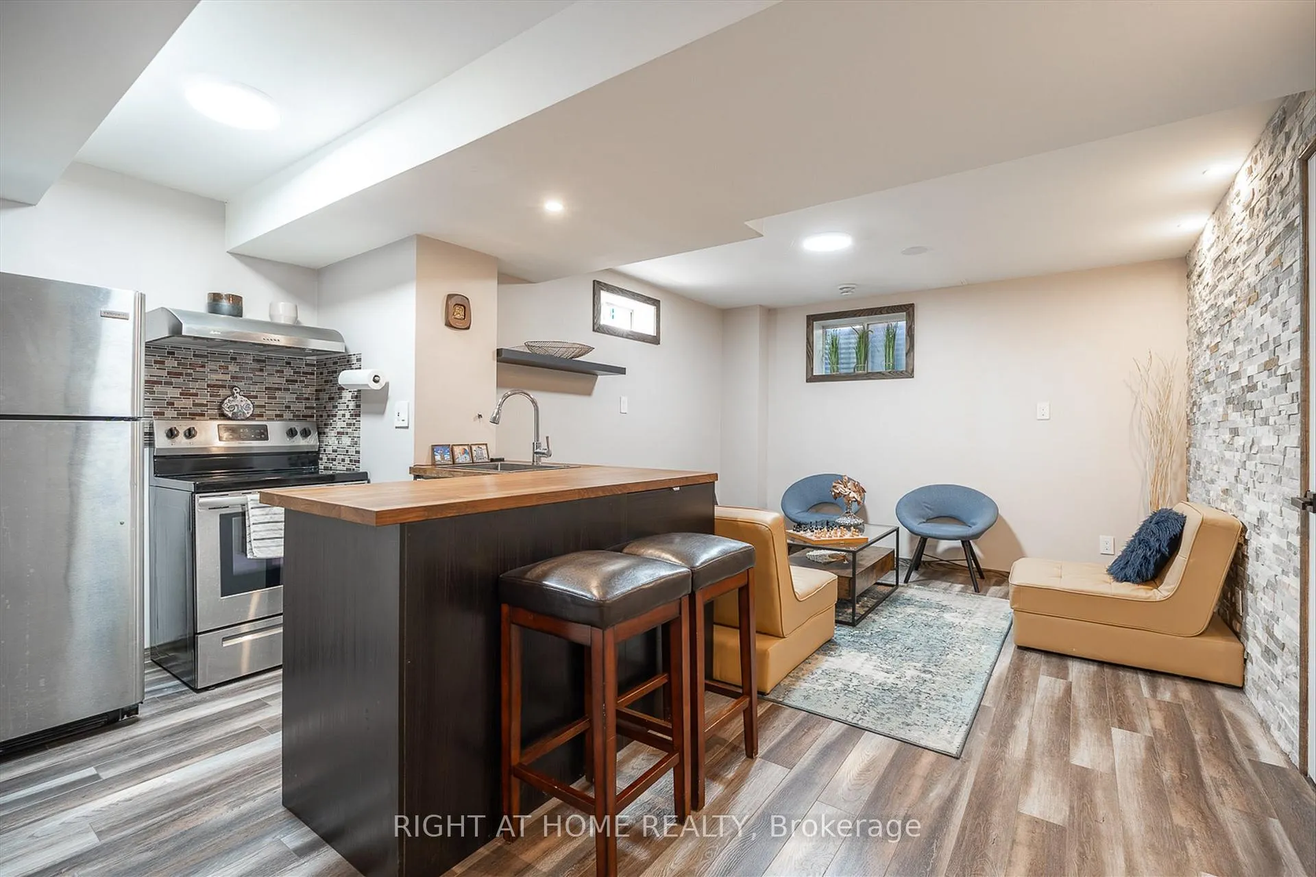 Photo 31 of 1192 Raspberry Terrace, Milton, Ford — HOMEH