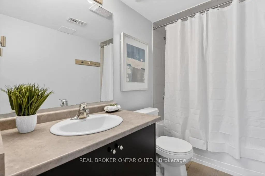 Photo 11 of 2 Kenridge Terrace, Hamilton, Stoney Creek Mountain — HOMEH
